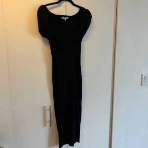 Black bodycon dress
